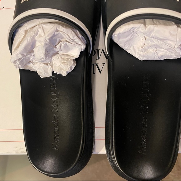 Alexander McQueen Leather slides brand new 9 42 - Picture 5 of 6